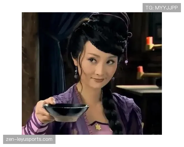 蒋林静这人设也太会翻了,白天训练室邻家女孩,晚上晚宴像千万富婆 蒋林静这人设也太会翻了,白天训练室邻家女孩,晚上晚宴像千万富婆