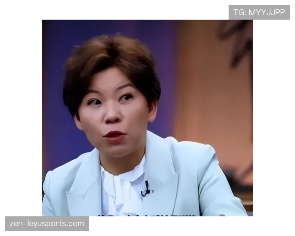 邓亚萍出门只拎个小包，结账那刻全场无语，我这月薪连背影都买不起